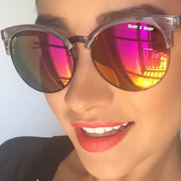 Quay x Shay Vida Sunglasses - Picture 2 of 7